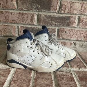 Kids Jordan 6 retro midnight navy size 13c